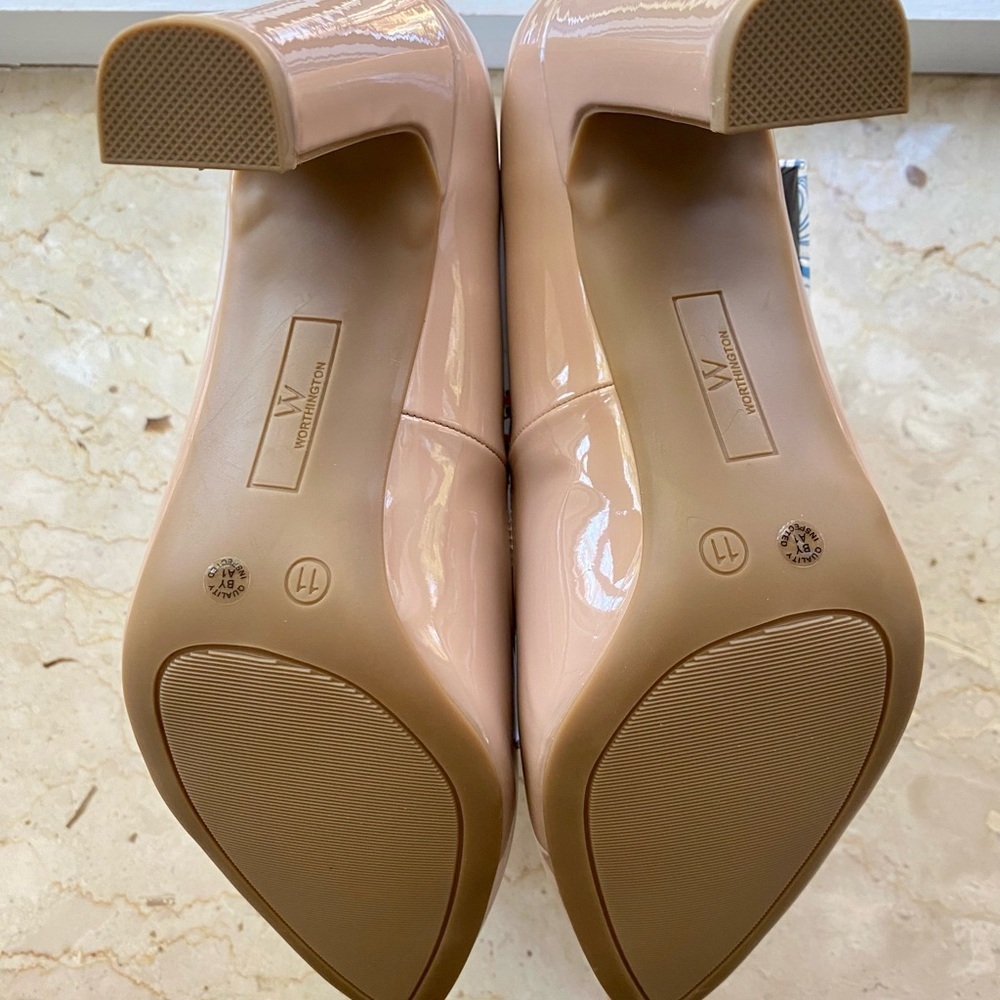 Worthington Women's Tan Pumps NIB - Picture 10 of 12